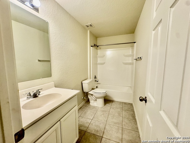 Listing photo id 24 for 27346 Emilie Canyon