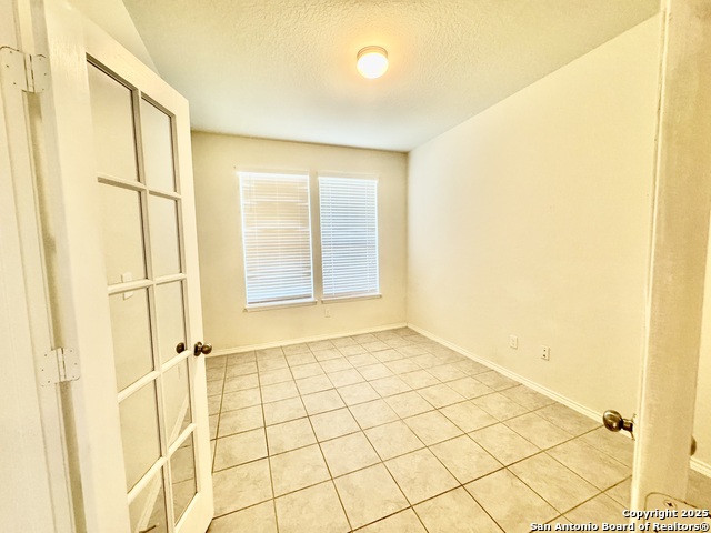 Listing photo id 5 for 27346 Emilie Canyon