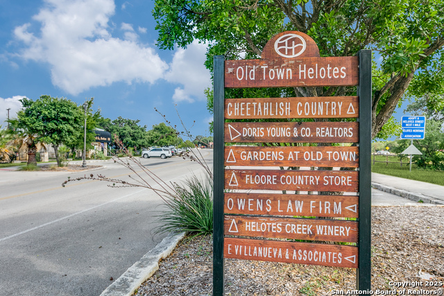 Listing photo id 1 for 14239 Old Bandera