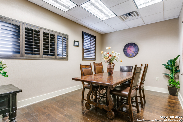 Listing photo id 5 for 14239 Old Bandera