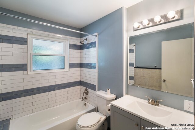 Listing photo id 14 for 210 Summertime Dr