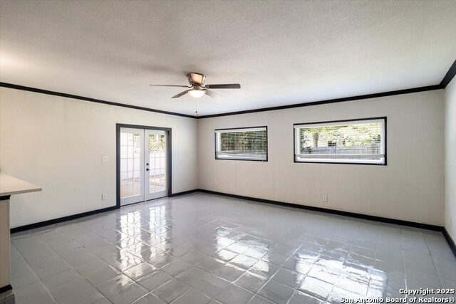 Listing photo id 7 for 210 Summertime Dr