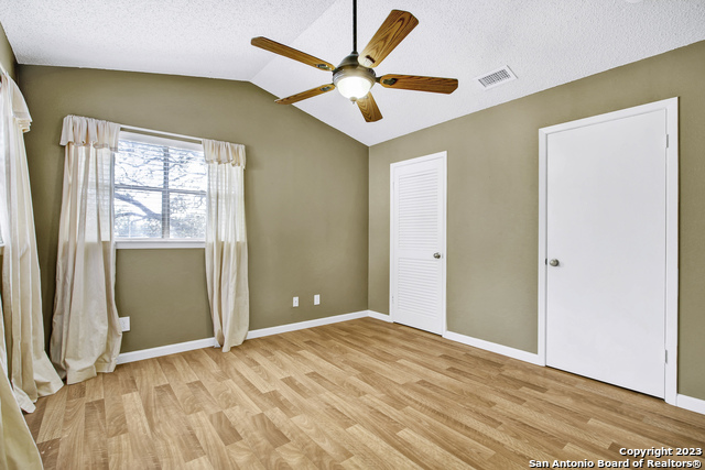 Image 19 of 26 For 829 Bitters W Apt 404