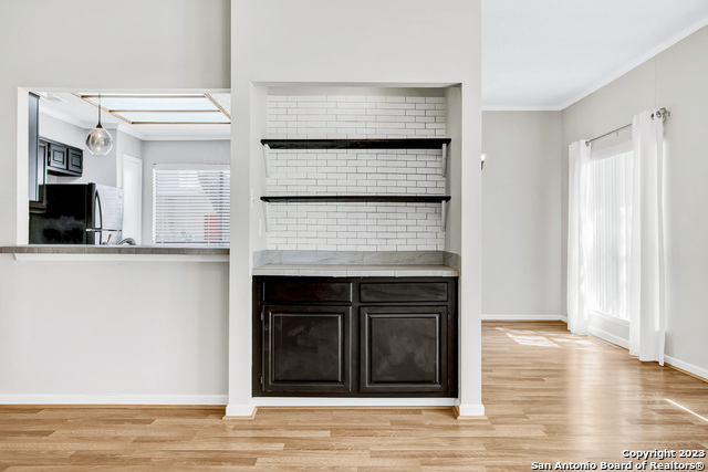 Image 5 of 26 For 829 Bitters W Apt 404