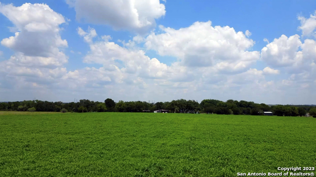 Listing photo id 12 for 2550 York Creek Rd