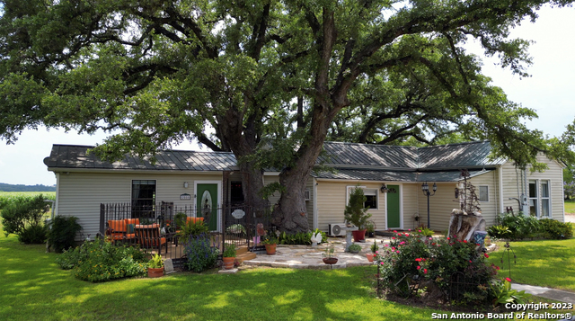Listing photo id 17 for 2550 York Creek Rd