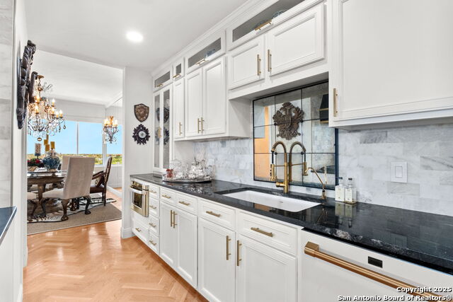 Image 17 of 34 For 4001 New Braunfels N Apt 1
