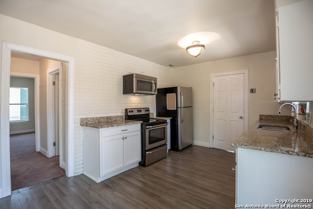 Image 11 of 22 For 2122 Wildwood Dr W
