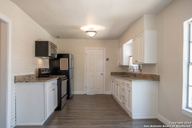 Image 12 of 22 For 2122 Wildwood Dr W