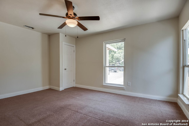 Image 15 of 22 For 2122 Wildwood Dr W