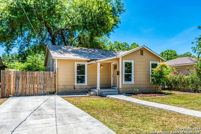 Image 2 of 22 For 2122 Wildwood Dr W