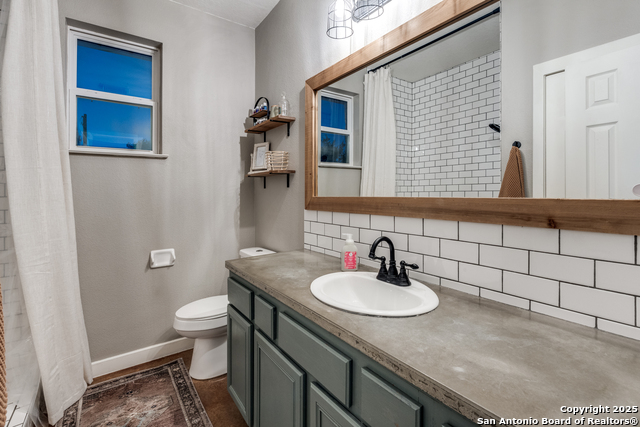 Image 16 of 31 For 2425 Oak Valley