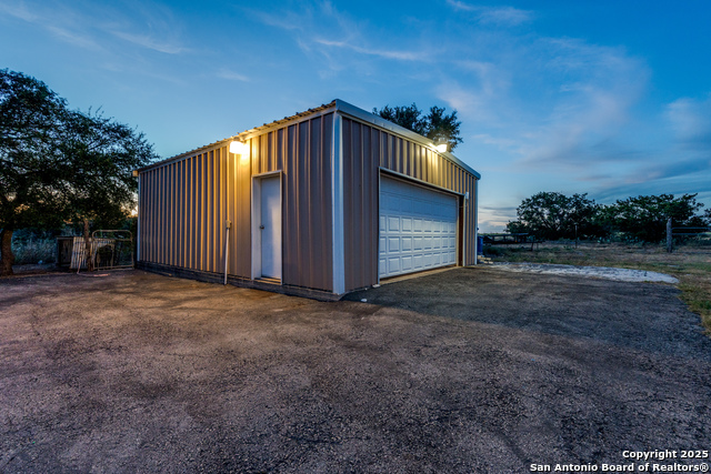 Image 20 of 31 For 2425 Oak Valley