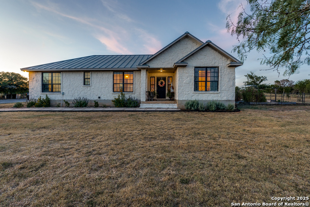 Image 3 of 31 For 2425 Oak Valley