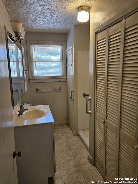 Listing photo id 19 for 29 Green Cedar Rd.