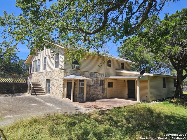 Listing photo id 5 for 29 Green Cedar Rd.