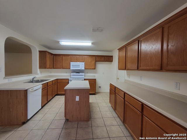 Image 8 of 24 For 10627 Arabian Sands