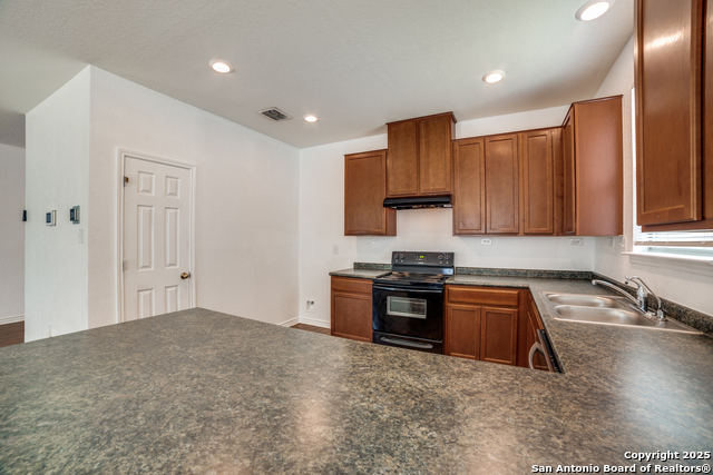 Image 9 of 26 For 3123 Mission Gate