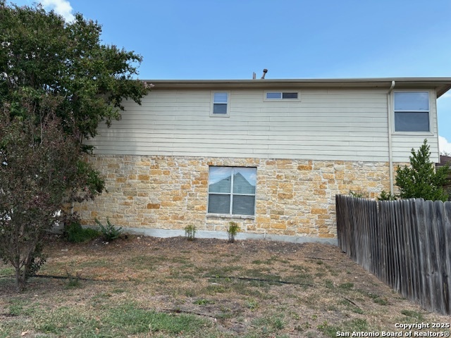 Image 8 of 34 For 7015 Laguna  
