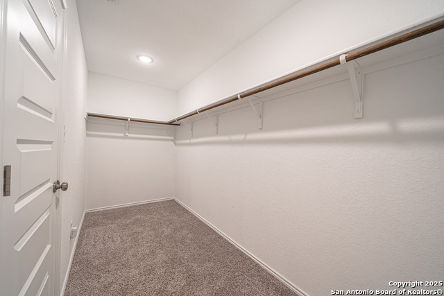 Listing photo id 15 for 4422 Chandler Rd 20