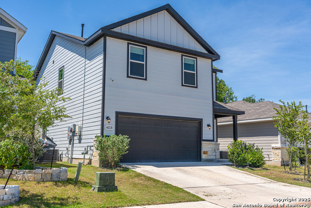 Listing photo id 1 for 4422 Chandler Rd 20