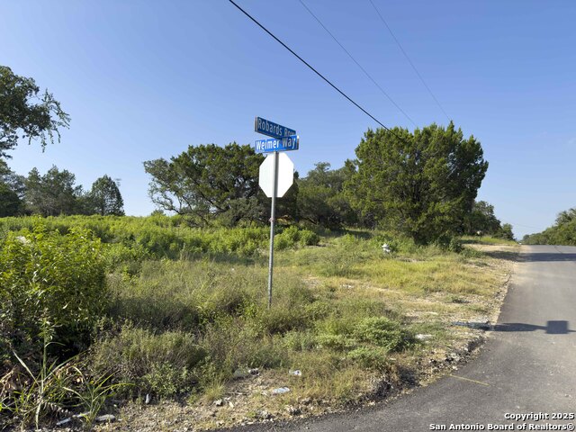 Listing photo id 8 for 4408 Robards