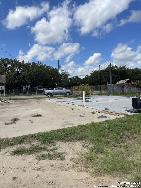 Listing photo id 1 for 16761 State Highway 16