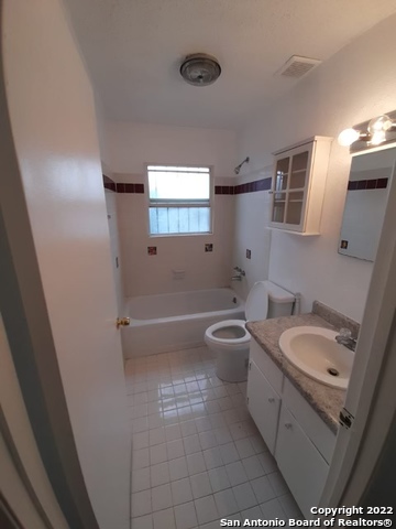 Image 8 of 13 For 1619 Moortown