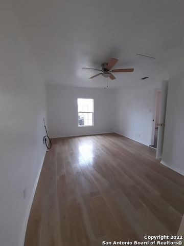 Image 9 of 13 For 1619 Moortown