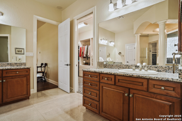 Listing photo id 16 for 303 Havenhurst