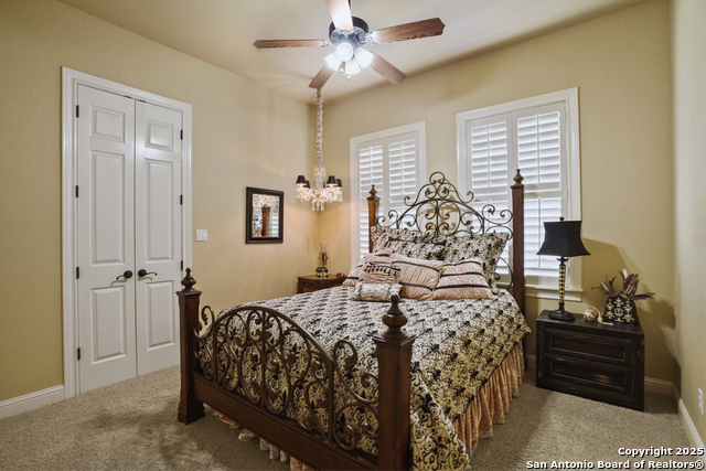 Listing photo id 20 for 303 Havenhurst