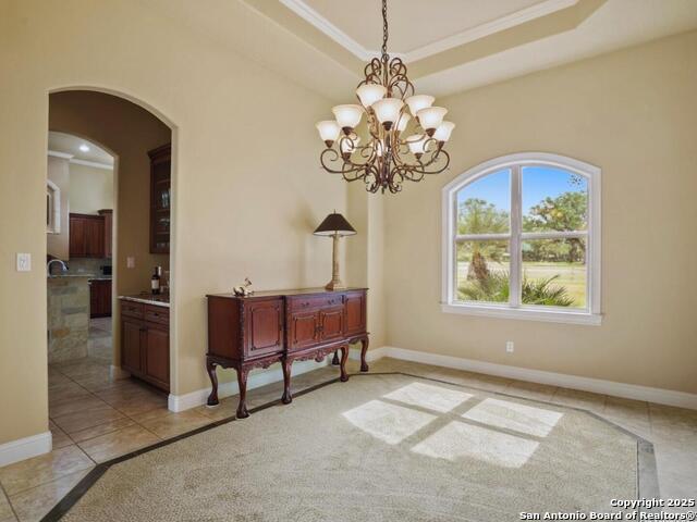 Listing photo id 4 for 303 Havenhurst