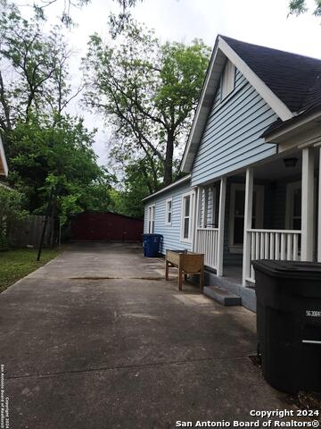 Image 2 of 17 For 1546 Rosewood Ave W