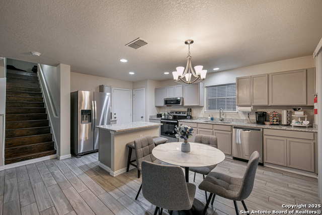 Image 10 of 25 For 7727 Copper Cave