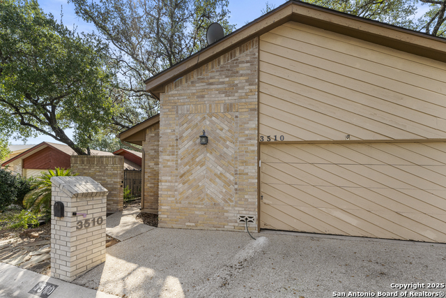 Listing photo id 0 for 3510 Wellsprings