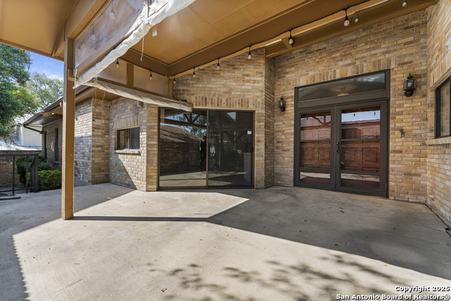 Listing photo id 1 for 3510 Wellsprings