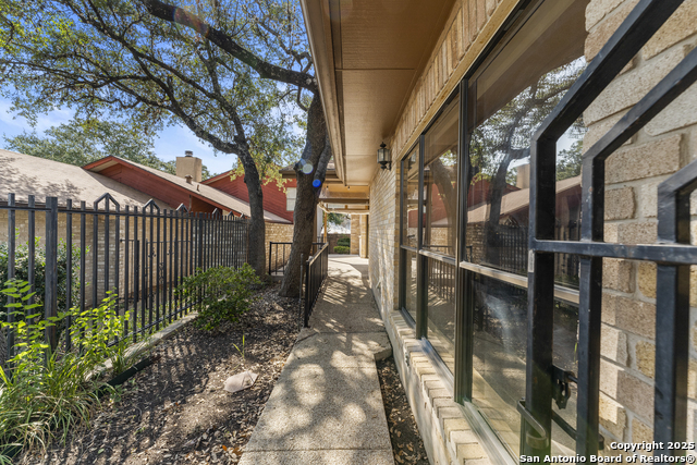 Listing photo id 30 for 3510 Wellsprings