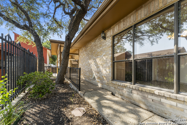 Listing photo id 31 for 3510 Wellsprings