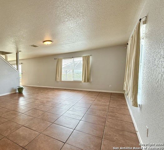 Listing photo id 9 for 6118 Kensinger Pass
