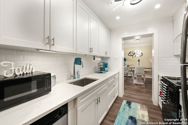 Image 13 of 39 For 7701 Wurzbach  1601