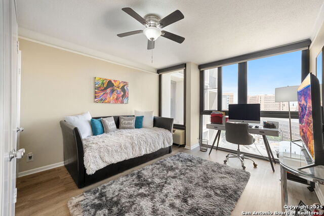 Image 16 of 39 For 7701 Wurzbach  1601