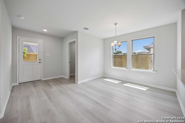 Image 10 of 25 For 5902 Willow Point Blvd