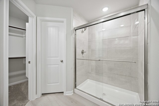 Image 21 of 25 For 5902 Willow Point Blvd