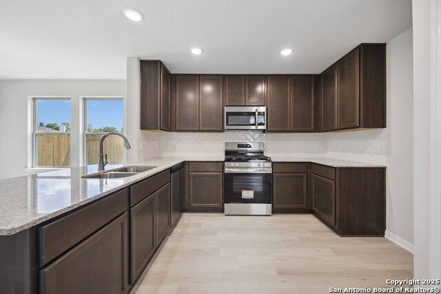 Image 8 of 25 For 5902 Willow Point Blvd
