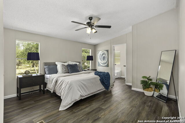 Image 10 of 13 For 703 Private Road 1501