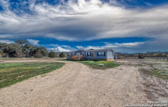 Image 3 of 13 For 703 Private Road 1501