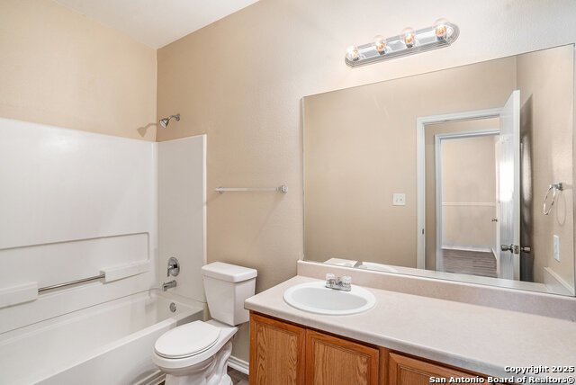 Image 7 of 16 For 9842 Charline