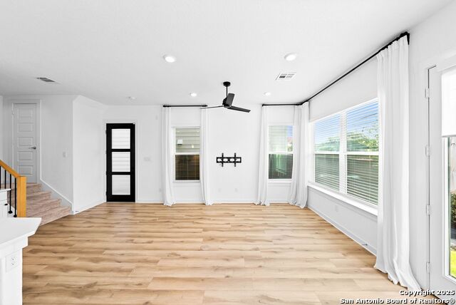 Image 10 of 37 For 5843 Whitby Unit 3