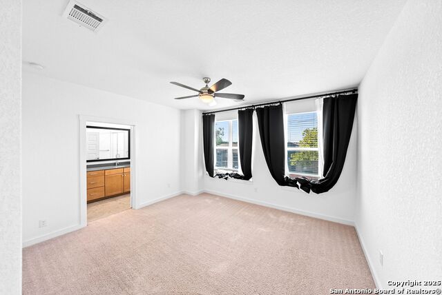 Image 16 of 37 For 5843 Whitby Unit 3