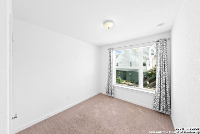 Image 22 of 37 For 5843 Whitby Unit 3